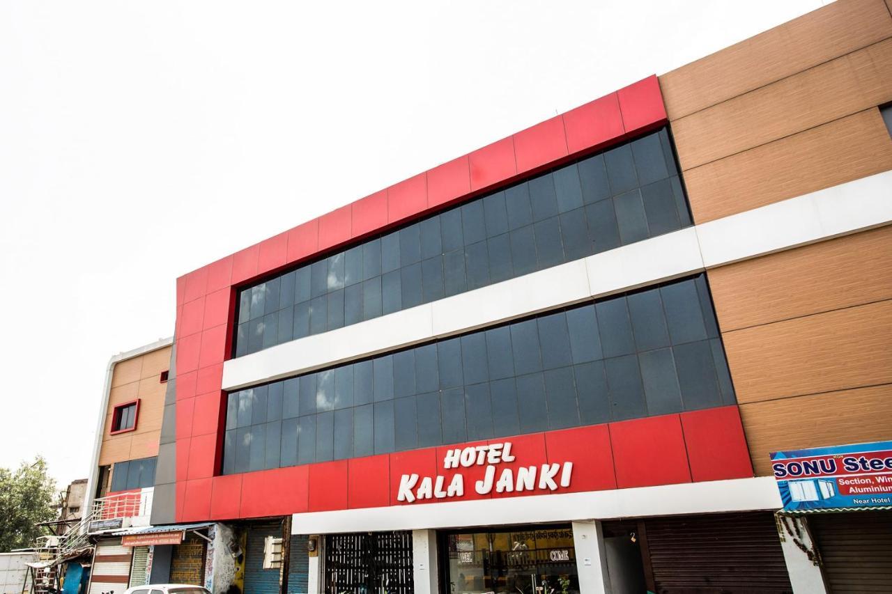 Oyo 39381 Kalajanki Hotel Ujjain Exterior photo